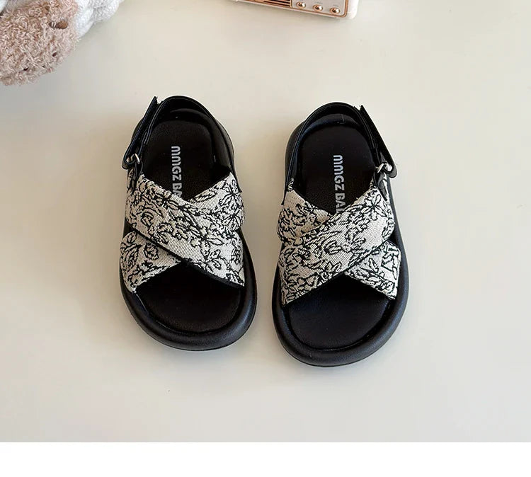 Girls Summer Beach Shoes Ethnic Style Kids Casual Sandals Soft Sole Fashion Children Retro Princess Shoes 2025 Summer New