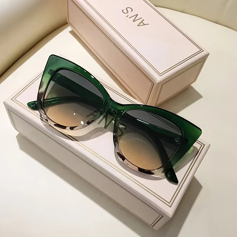 2026 New style Women's cat's eye box simple gradient color matching Sunglasses-Joker fashion glasses