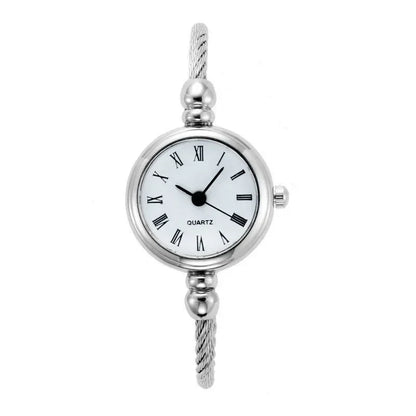 Fashion Women's Wristwatch Gold Bracelet Small Dial Elegant Watch New Cute Women Steel Bracelet Watch Quartz Wristwatch