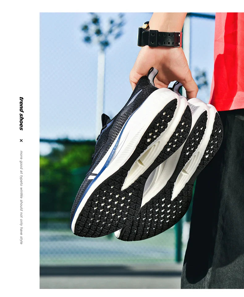 Sapatos de corrida esportivos casuais masculinos e femininos de moda com superfície de malha respirável, suporte de placa de carbono e sola de borracha resistente ao desgaste