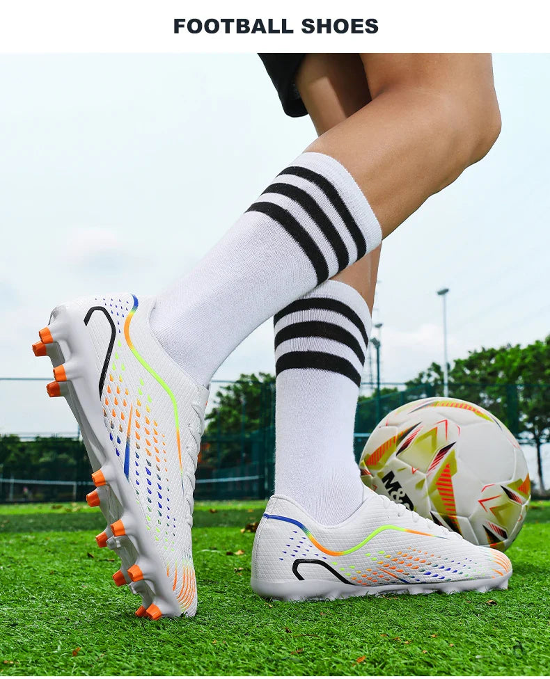 New Men Soccer Shoes Hot Sale Women Professional Football Boots Unisex High-quality Futsal Ultralight Cleats TF/FG Sneakers
