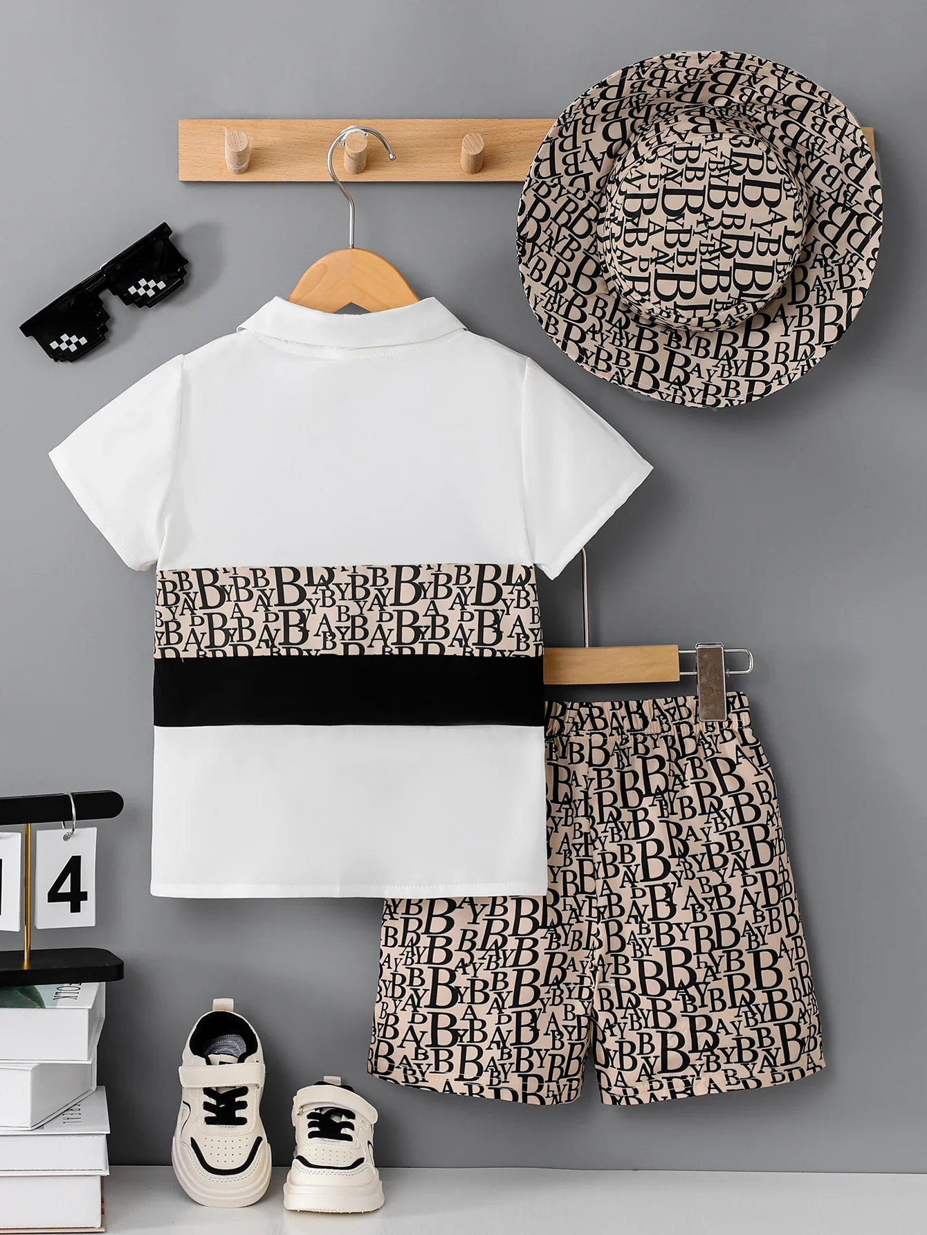 Boys Vacation King Print 3Pcs Set, Short Sleeve Shirt + Shorts + Bucket Hat, Summer Wear for Kids 3-12Y
