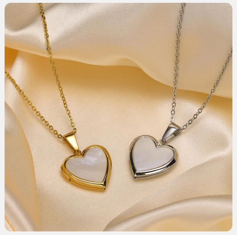 Women Locket Necklaces, Openable Heart Pendants, Stainless Steel Shell Photo Frame Necklace