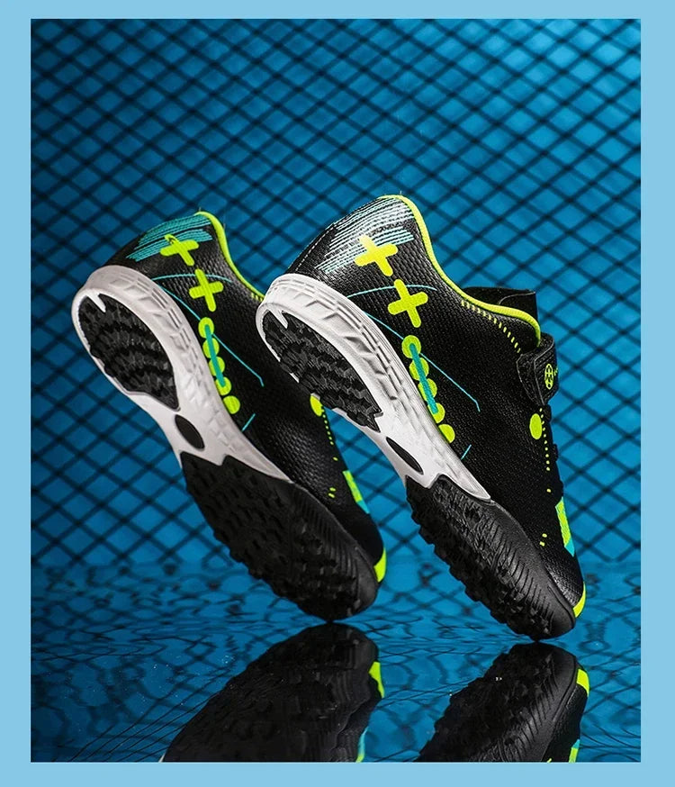 Soccer Shoes for Children Professional Original Kids Football Boots Society Kid Sneakers Indoor Football Trainers Youth Sports