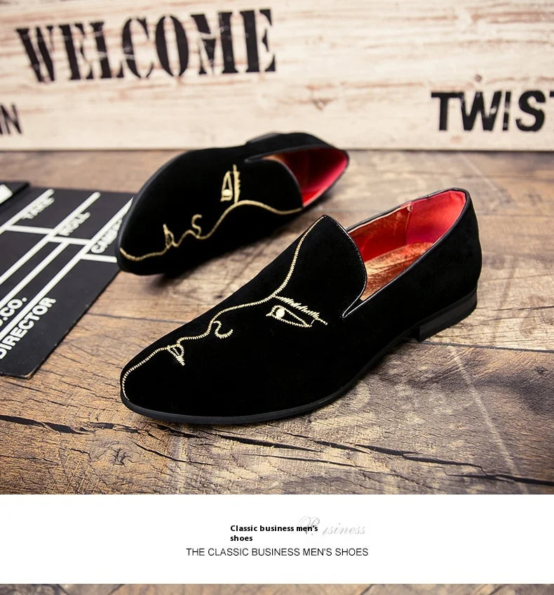 Frosted embroidered beanie shoes men's leather Korean version all match pointed leather shoes men's personality casual shoes