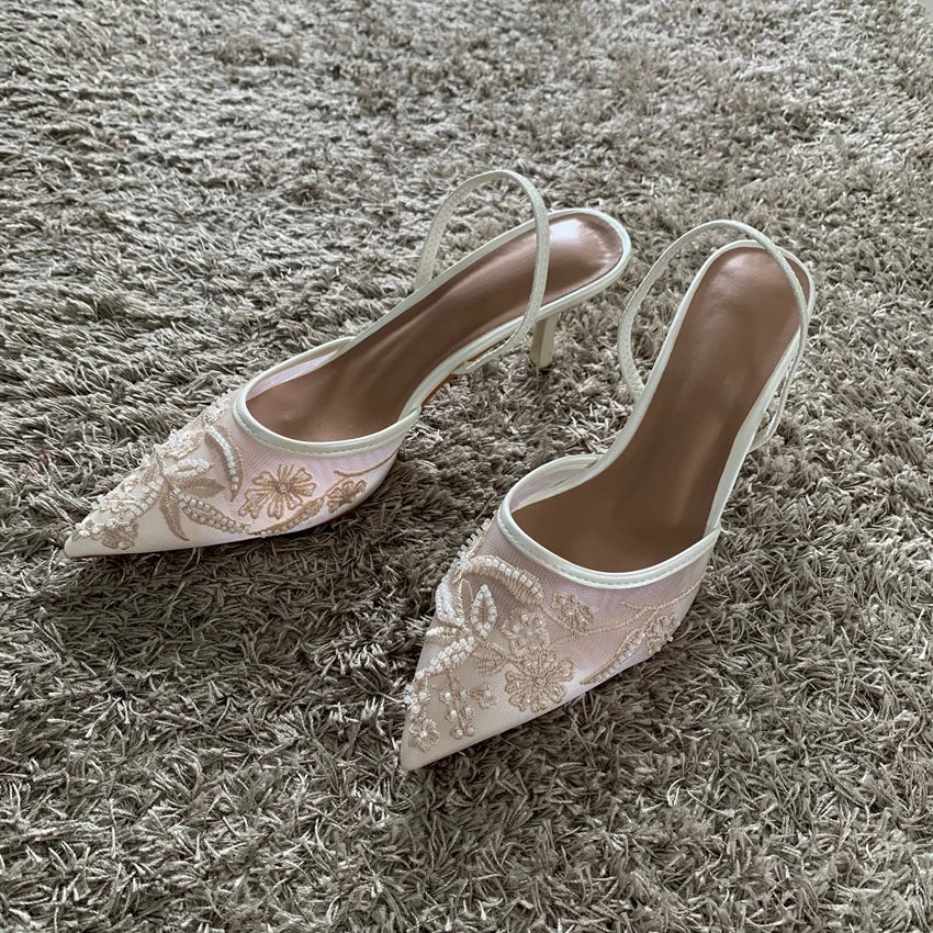 Sandálias Femininas de Salto Fino e Alto Verão 2025 Sexy Slingback Bico Fino Scarpin Sapato Feminino Sandalias De Mujer