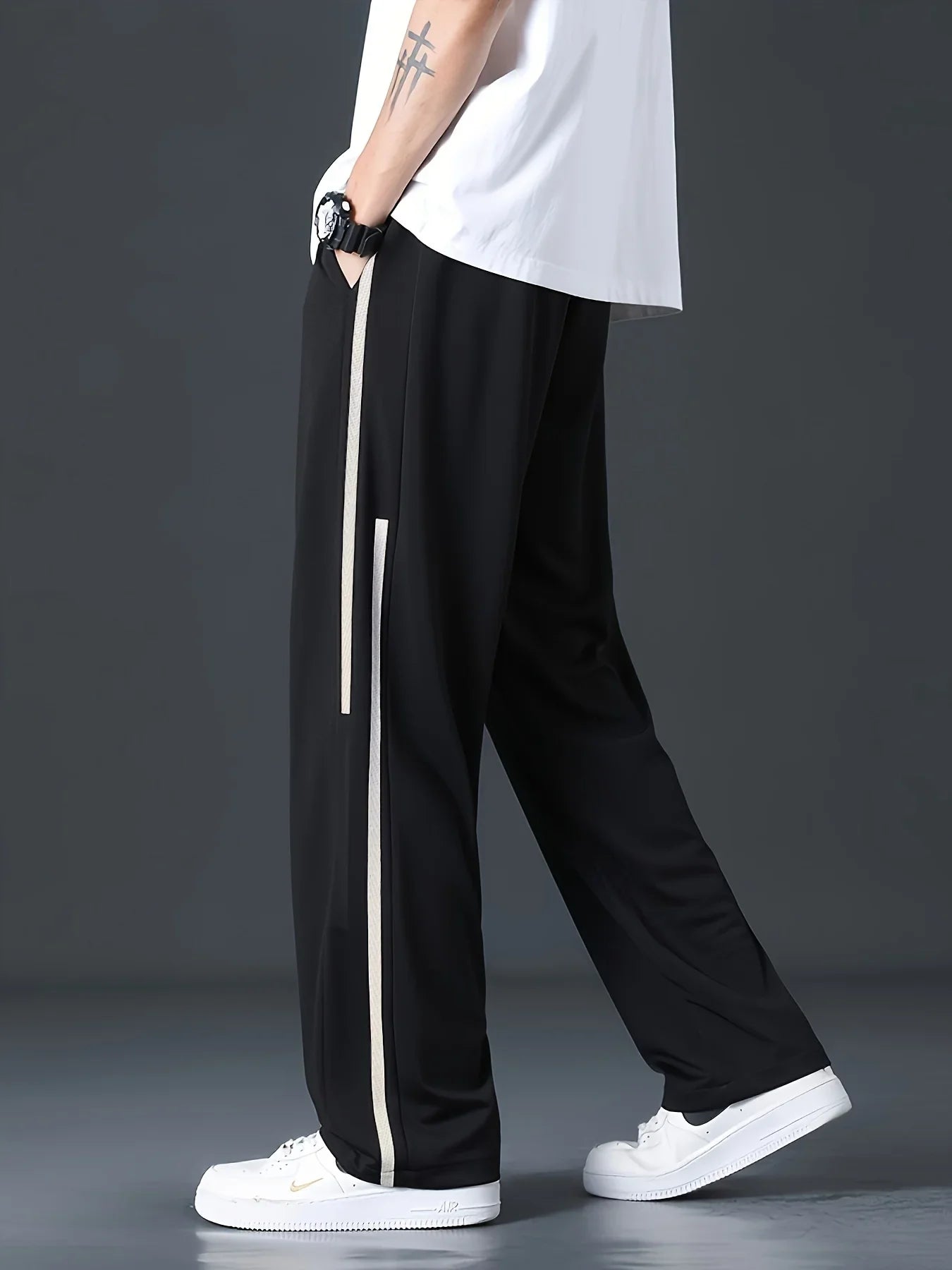 Men's summer sweatpants with drawstrings and pockets, quick-drying loose fit, smart casual jogging bottoms for outdoor activitie