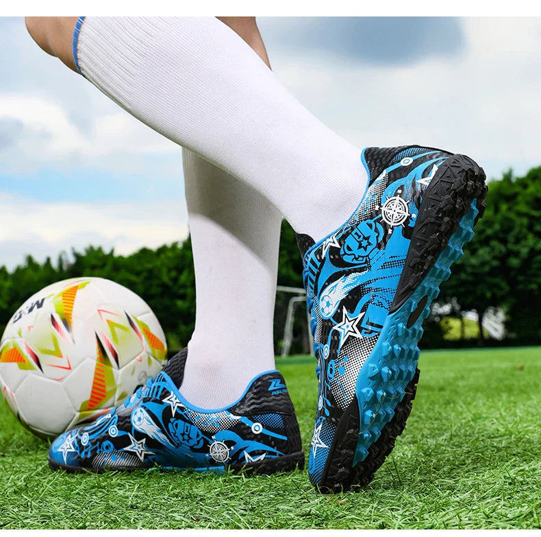 New Kids Soccer Shoes Men Original Football Shoes Indoor Professional Football Field Boots Society Cleats TF/AG Sneaker Non Slip