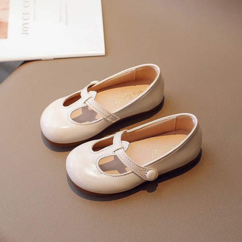 2025 new style soft soled leather shoes for little girls, fashionable and versatile princess shoes, children's college style