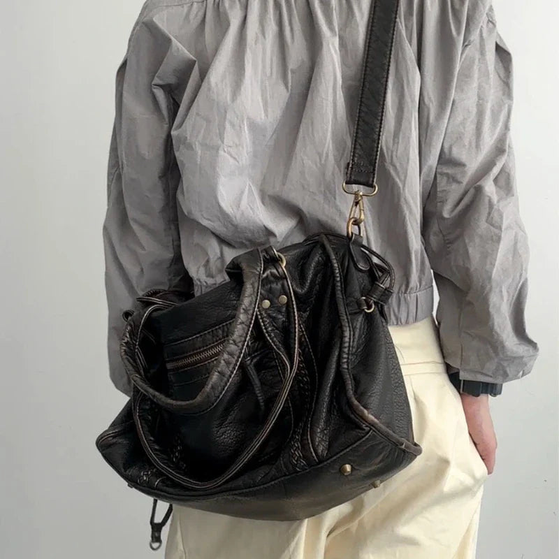 Y2K Spicy Girl One Shoulder Crossbody Bag Vintage Washed Leather Motorcycle Bag Large Capacity Bag