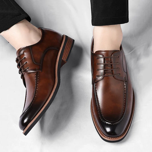 Fashion Designer's New Gentleman's Brown and Black Lace-up Men's Formal Leather Shoes