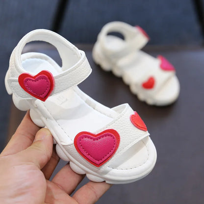 Lovely Heart Shape Children Sandals for Girls 2026 Summer Open Toe Sandals Kids Girls New Arrival Baby Girl Beach Shoes I03123