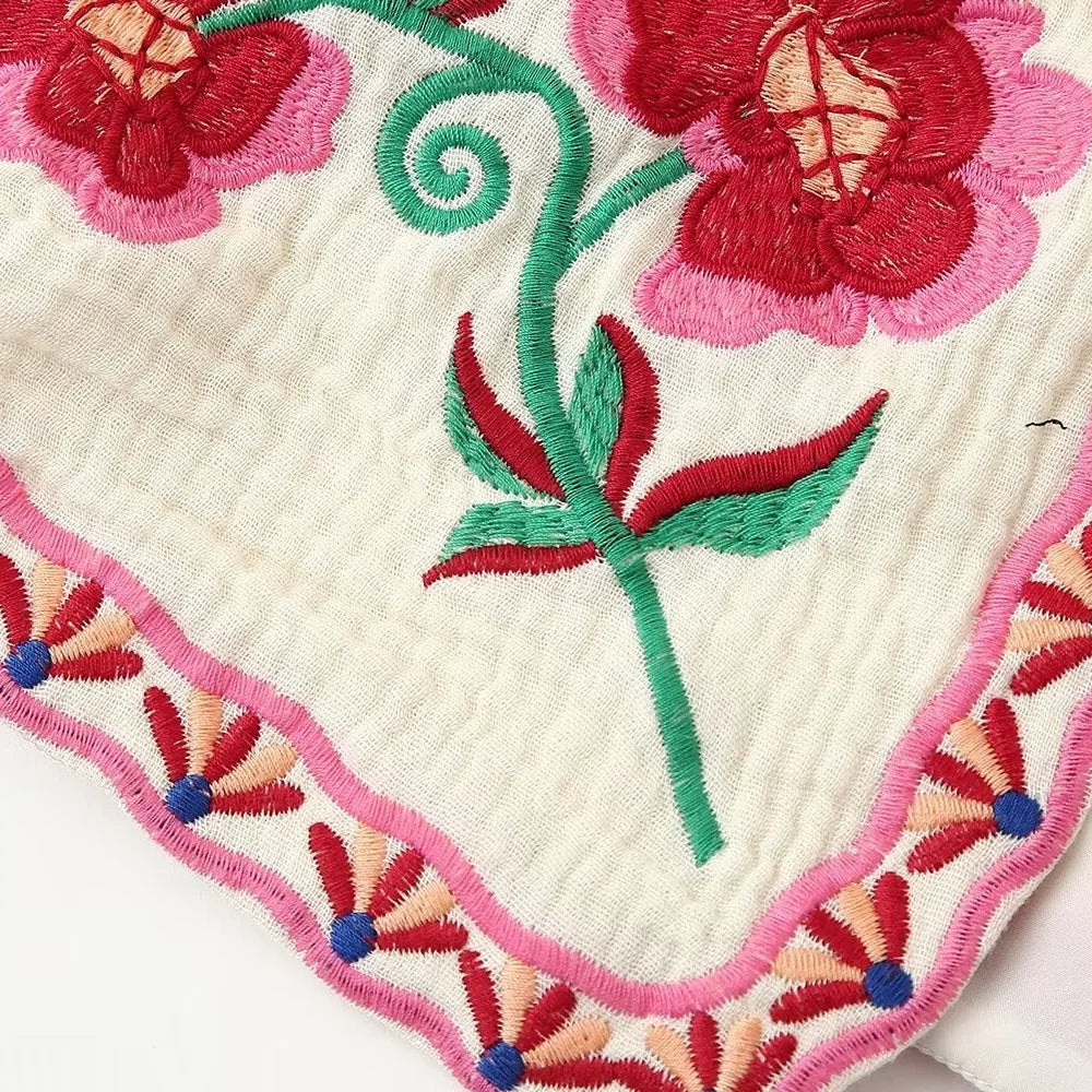 European and American Style 2024 Spring and Summer Women's New Fashionable and Versatile Round Neck Sleeveless Embroidered Vest