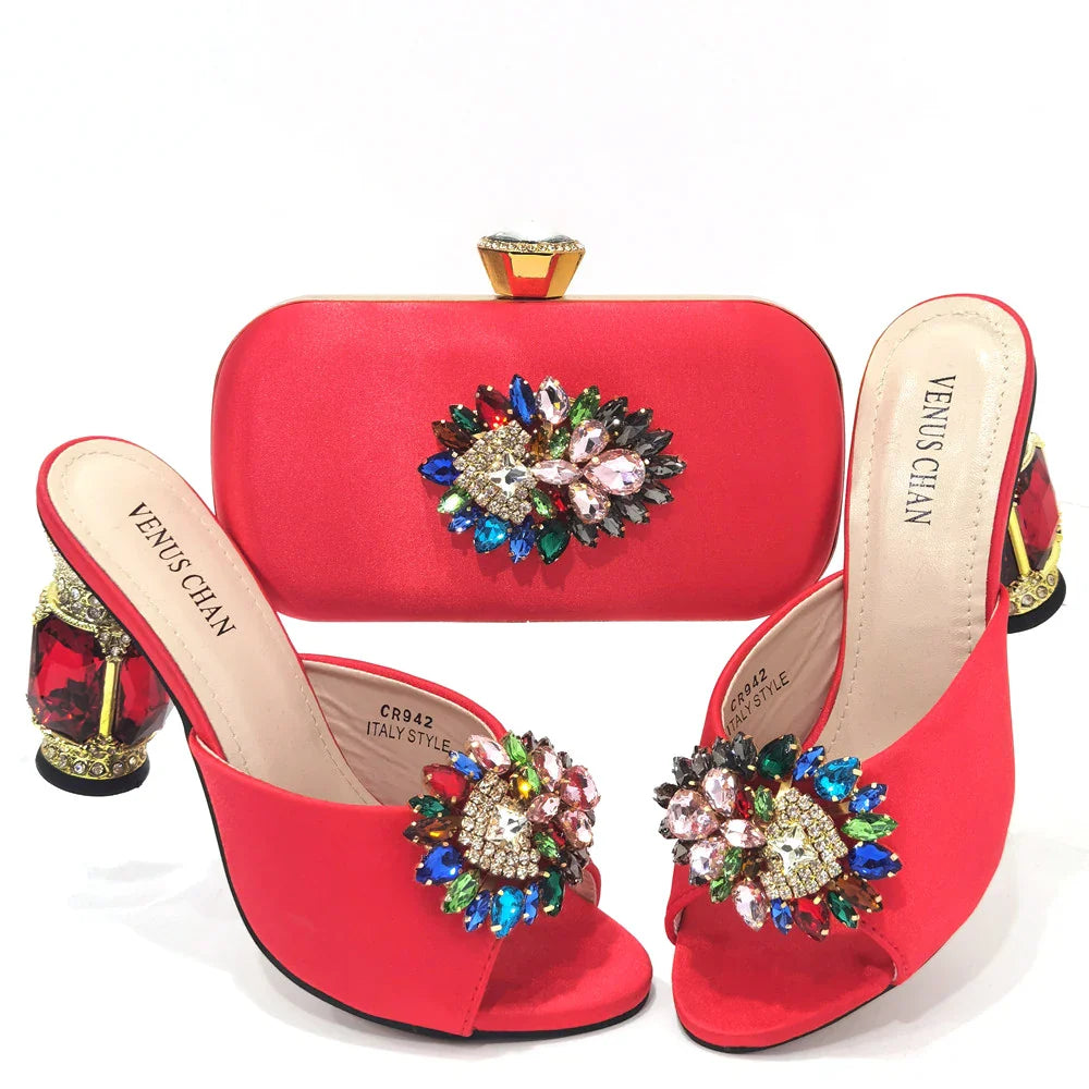 Bolsas e Sapatos de Casamento com Salto Alto Feminino de Festa com Strass Luxuosos na Cor Amarela Elegantes para a Noite