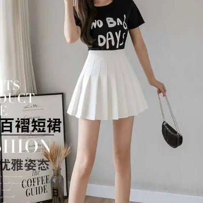 Sweet college style 2026 summer new pleated skirt high waist slimming versatile safety pants half skirt anti slip short skirt
