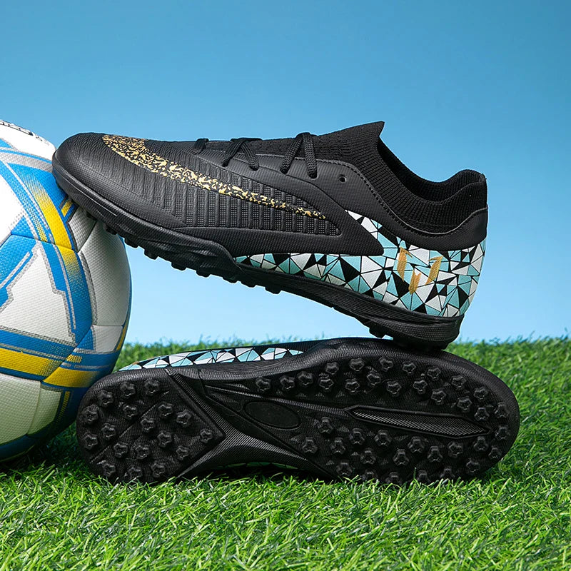 New Kid Match Boys Professional Non-Slip Comfortable Football Boots Sneakers Match Soccer Shoes Outdoor Sports Shoes Unisex