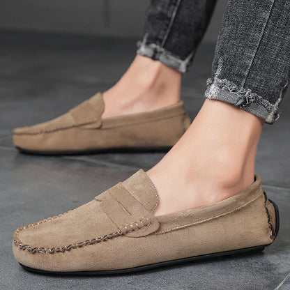 Fashion Suede Men Casual Shoes Breathable Comfort Slip-on Mens Driving Shoes Luxury Brand Men Loafers Mens Lazy Shoes Moccasins