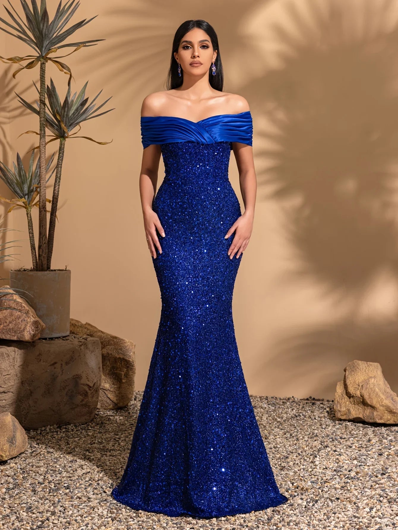 Pleated neckline sequined hip-length dress, elegant and chic dress