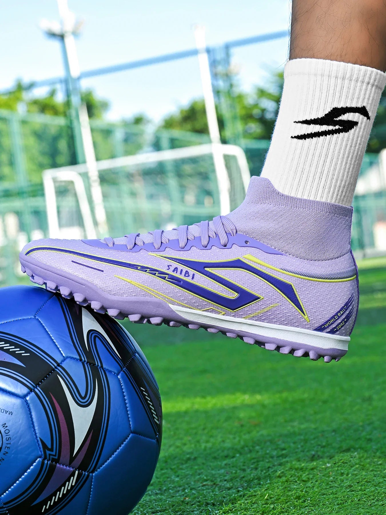 TF Turf Soccer Cleats Breathable Material Comfortable Fit Non-Slip Durable Rubber Sole Professional for Training