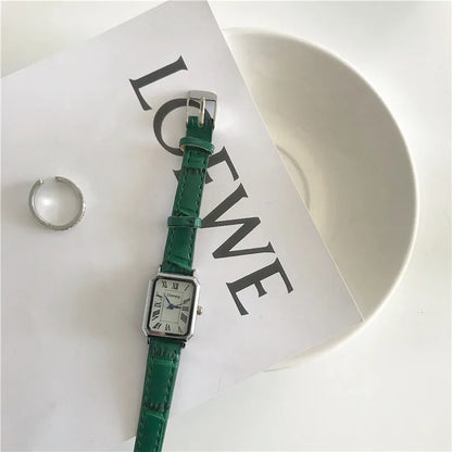 Watches Classic Casual Quartz Dial Leather Strap Band Rectangle Clock Fashionable Wrist Watches for Women