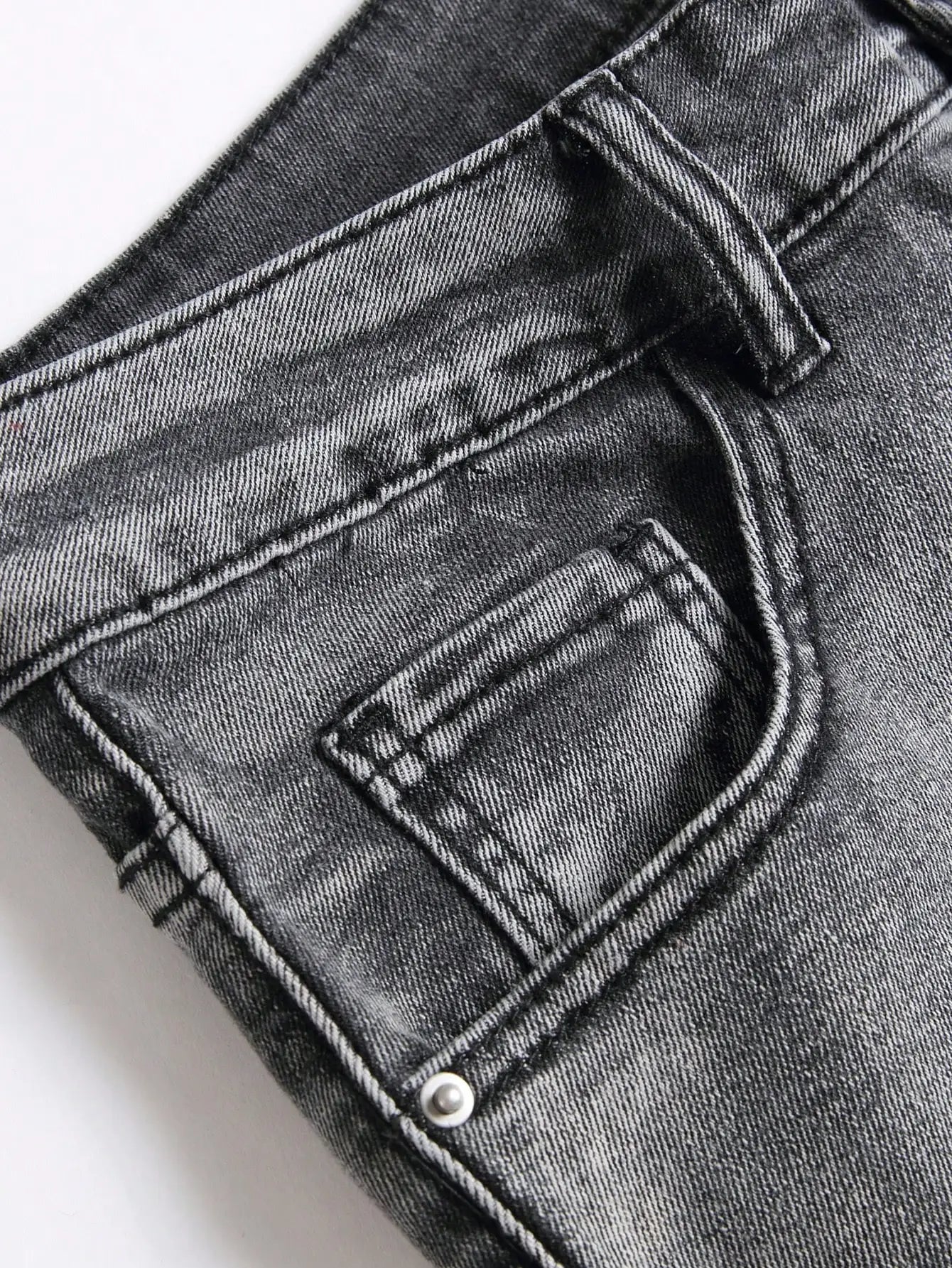 Calça Jeans Masculina Elástica Streetwear Rasgada Patchwork com Furos Calça Casual com Elástico na Cintura Jeans Destruído Slim Reta