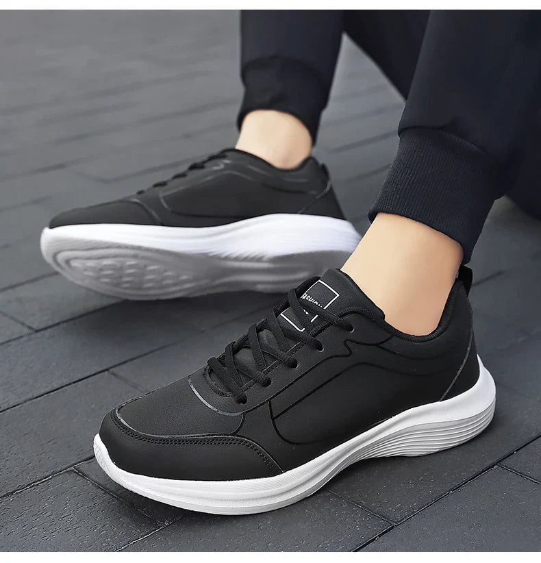 2025 New Lightweight Men Casual Leather Sneakers Non-slip Breathable Male Outdoor Running Shoes Lace Up Soft Sport Shoes