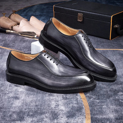 Elegant genuine leather British style toe shoes, men's shoes with carved red soles, business shoes, men's formal wedding dresses
