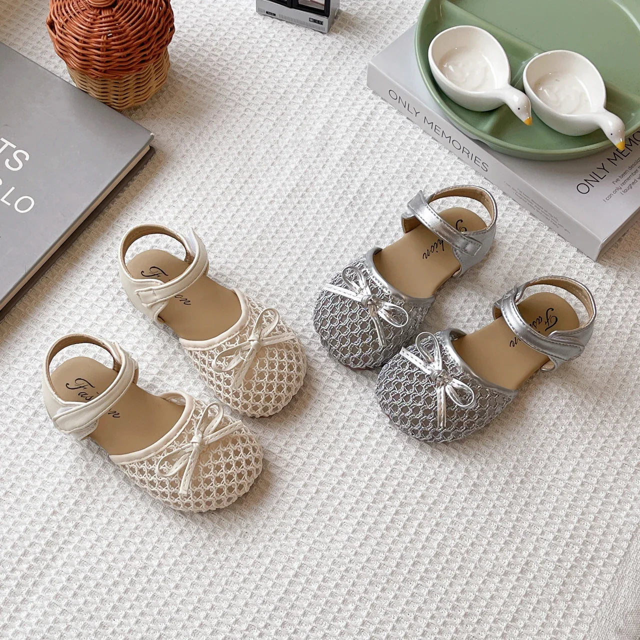Girl's Sandals Breath-mesh Braided Adorable Summer Kids Sliders Bowtie Beige Sliver Round Toe All-match Childern Shoes 23-33