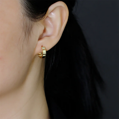 925 Sterling Silver Minimalist Statement Waves Huggies Hoop Earrisngs for Women Fashion French Charms Jewelry Ear Buckle