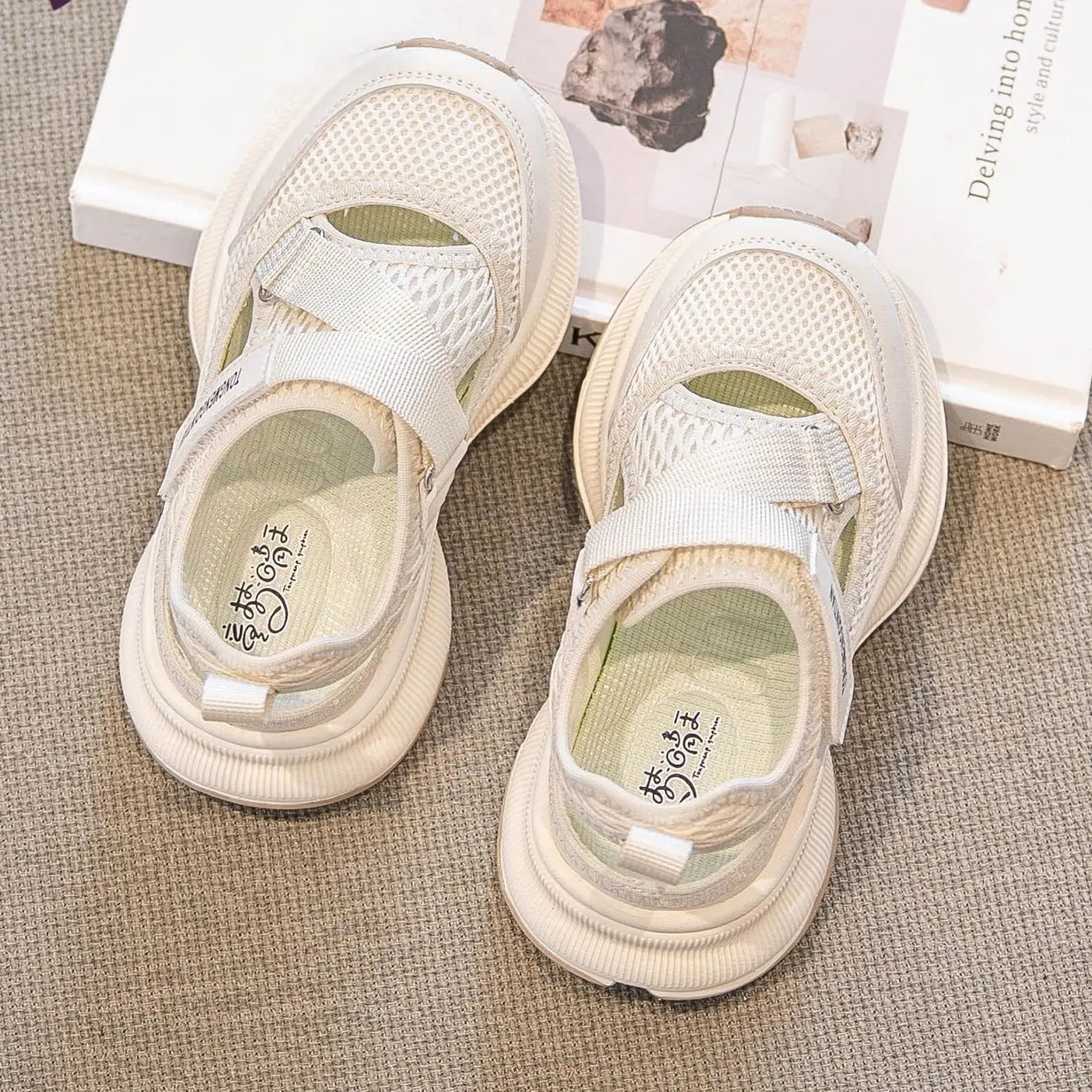 Boys Girls Sports Sandals Rotating Button Students Sneakers Hollowed-out Summer New Students Running Shoes Mesh Breathable