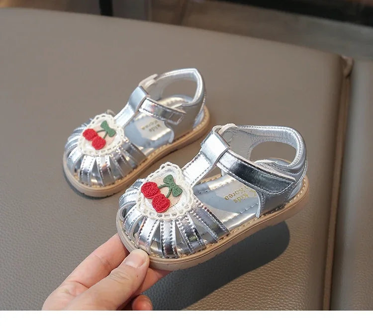 2025 New Summer Baby Girls Sandals Pu Leather Cartoon Strawberry Children's Beach Sandals Non-slip Sole Kids Shoes 21-30