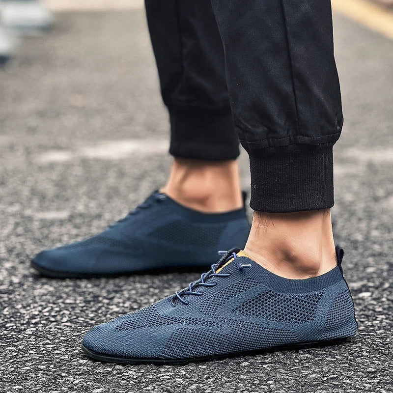 Sapatos Masculinos de Verão em Malha, Sapatilhas Planas para Uso Exterior, Sapatos de Caminhada de Alta Qualidade, Confortáveis, com Cadarço, Respiráveis, Antiderrapantes, Casuais