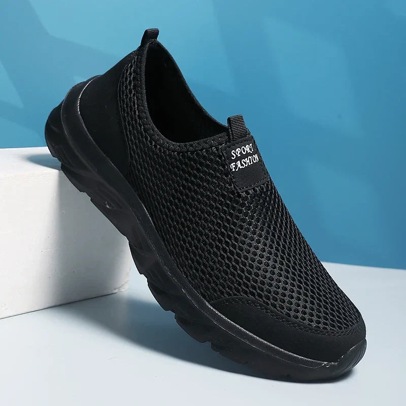 Lightweight Men Casual Shoes Breathable Slip on Male Casual Sneakers Anti-slip Men's Flats Outdoor Walking Shoes Size 38-46