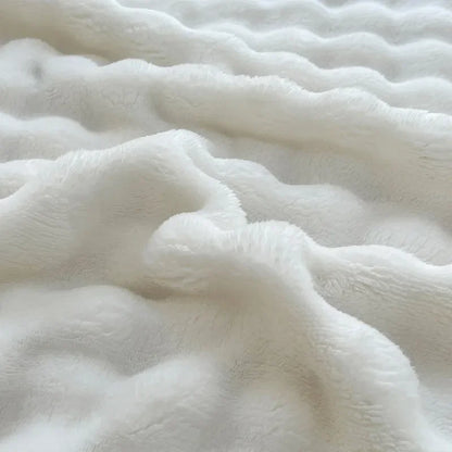 1 Pc Luxury Faux Rabbit Fur Throw Blanket Soft Warm White Striped Fluffy Blankets for Sofa Office Naps Single Double Plush Plaid
