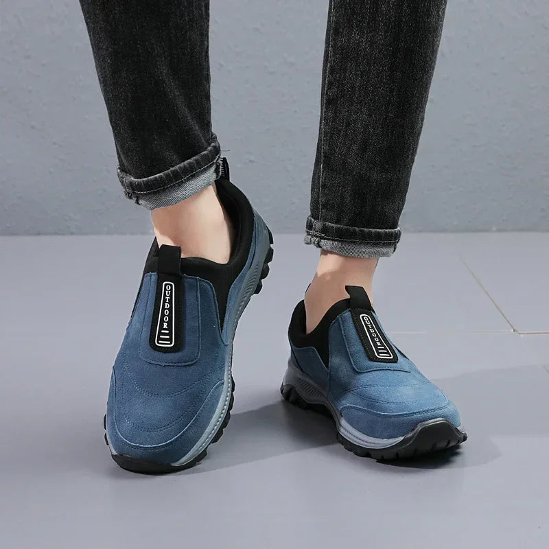 Outdoor Hiking Shoes Men Sneakers Slip on Casual Men Shoes Breathable Suede Leather Shoe Anti-skid Walking Shoes Footwear