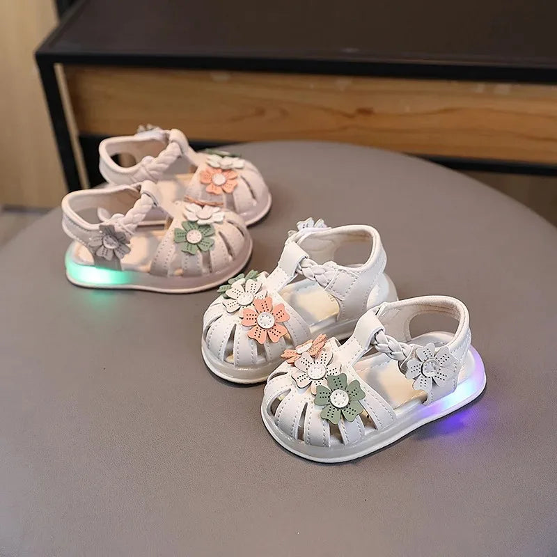Girls Summer Fashion Light Hollow Breathable Sandals Toe Anti Kick Children Princess Shoes Toddler Toe Flower Toddler Shoes