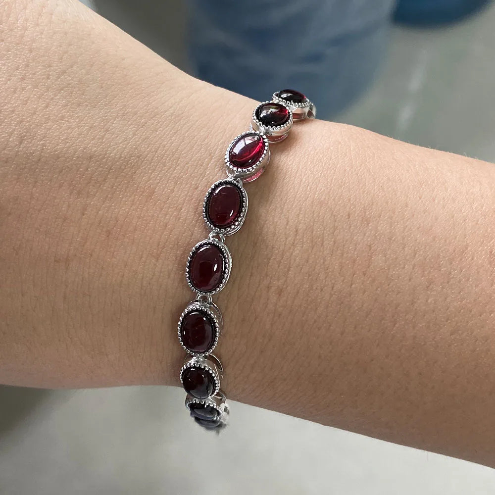 S925 sterling silver bracelet set with 17 natural garnets, simple and elegant women's bracelet jewelry, suitable for daily wear