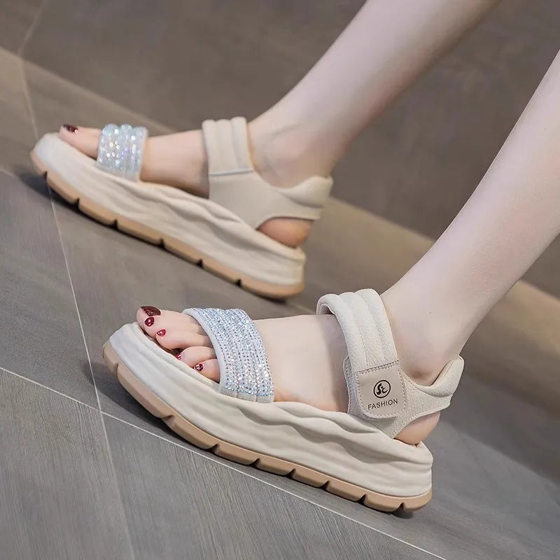 Girls Summer Fashion Sandals 2026 Kids New Arrival Soft Anti-Skid Beach Sandals Lightweight Comfortable Design Outdoor Shoes