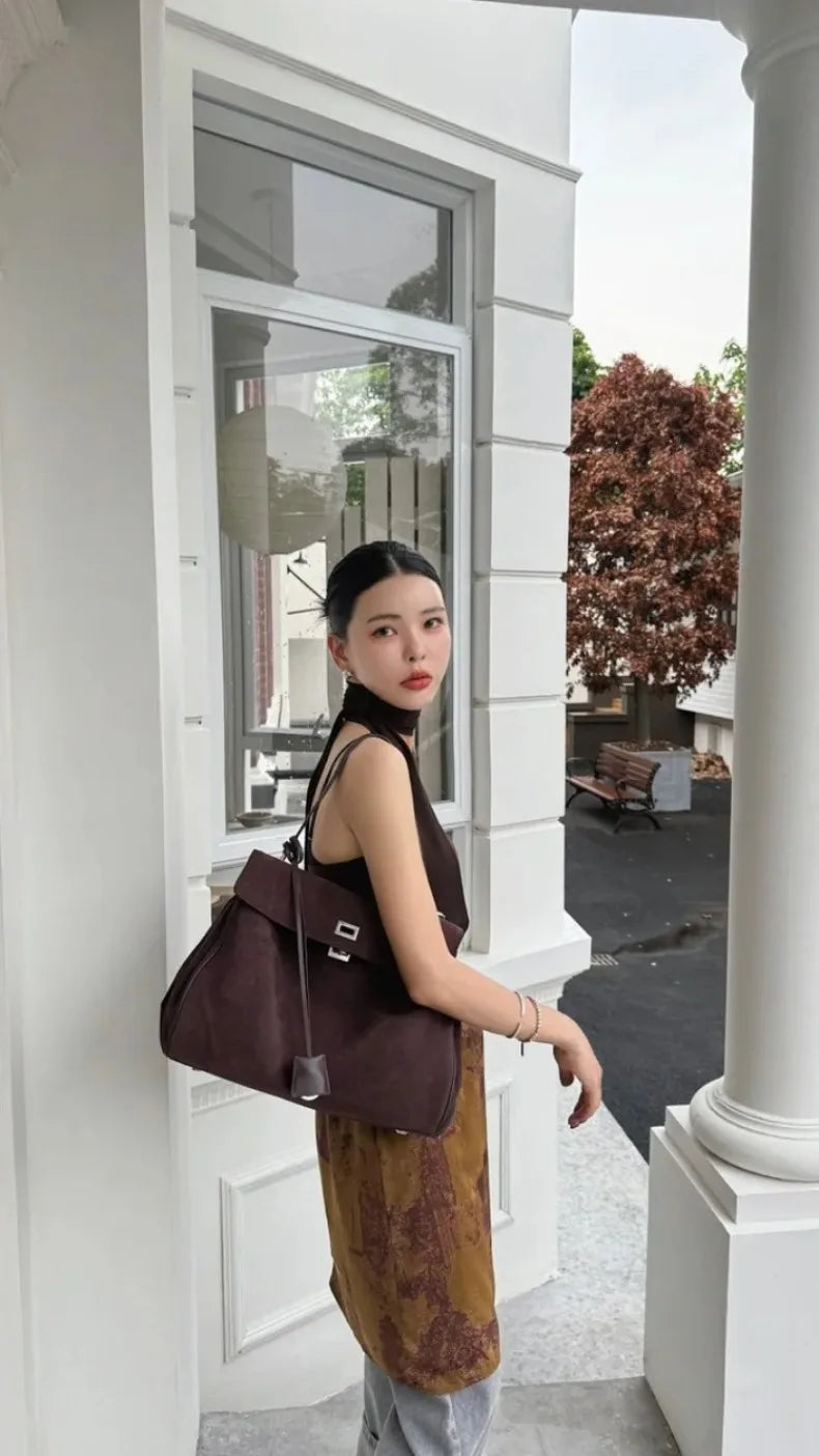 Suede Leather Tote Bag for Women Large Capacity Cowhide Shoulder Bag Designer Lock Satchel Chic Soft Nubuck Crossbody Purse