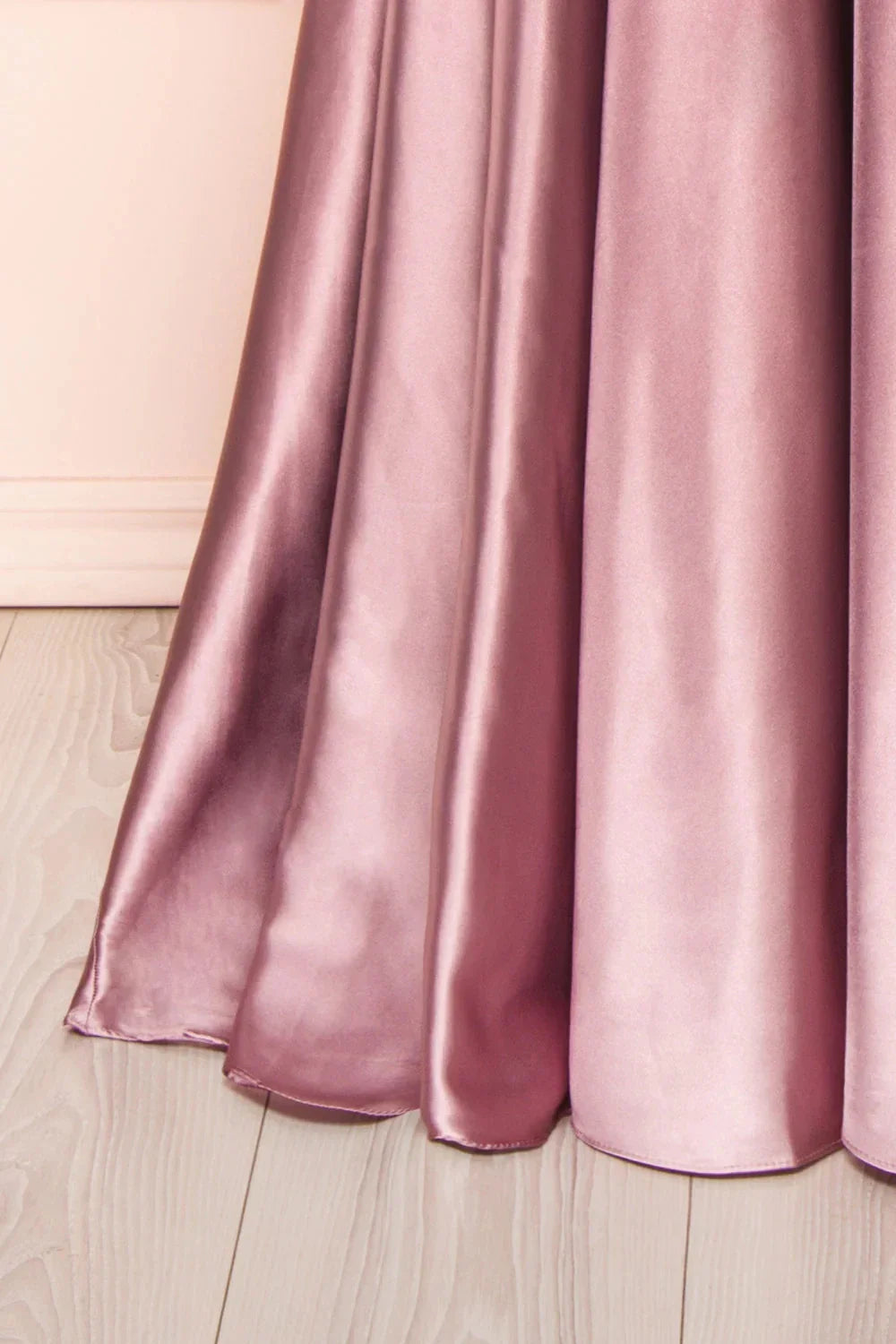Elegant Bridesmaid Dress Cowl Neck Adjusted Spaghetti Silky-satin Fabric A-line Silhouette Wedding Women Long Gown