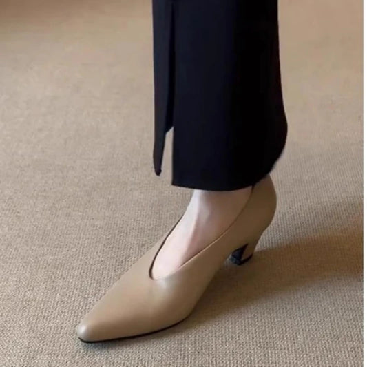 2025 New Women's Pointed Toe Chunky Heel Pumps - French Retro Low Cut Dress Shoes for Office - Comfortable & Versatile