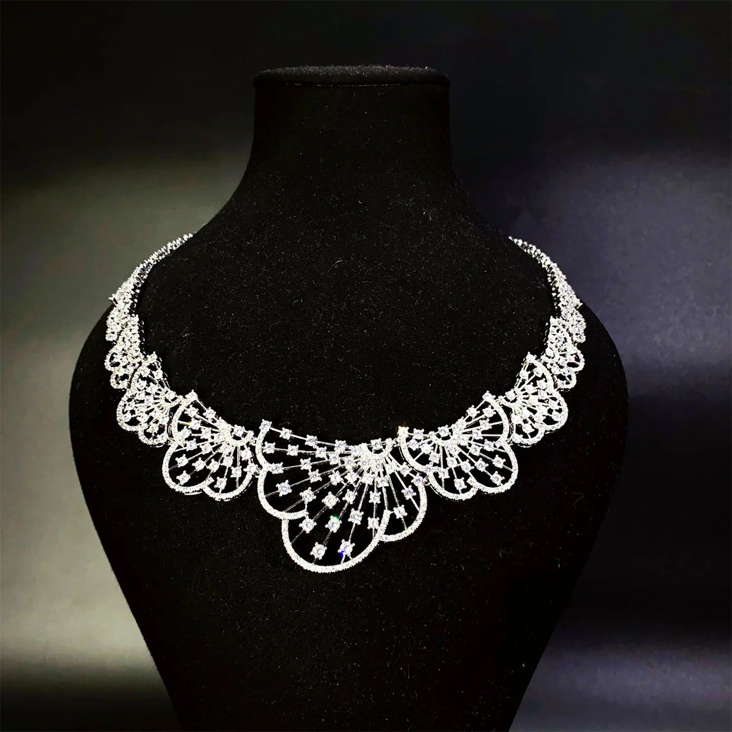 Famous Brand Super Luxury Fan-shaped Design Women Wedding Naija Bridal Cubic Zirconia Necklace Dubai Dress Jewelry Set