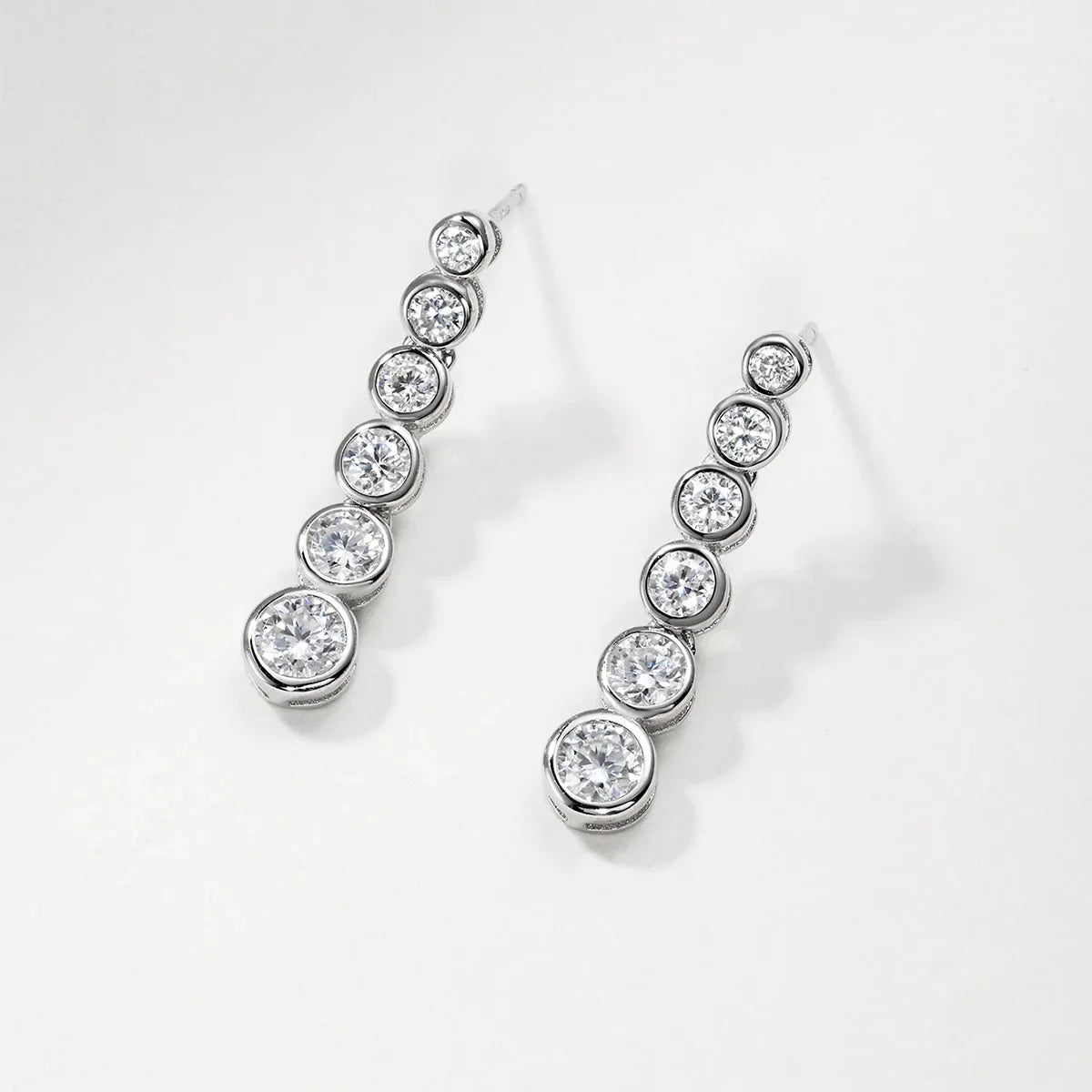 Round Bezel Set Graduated Round Cut Moissanite Stud Earrings Women S925 Silver Lab Diamond Drop Earring Ear Fine Jewelry