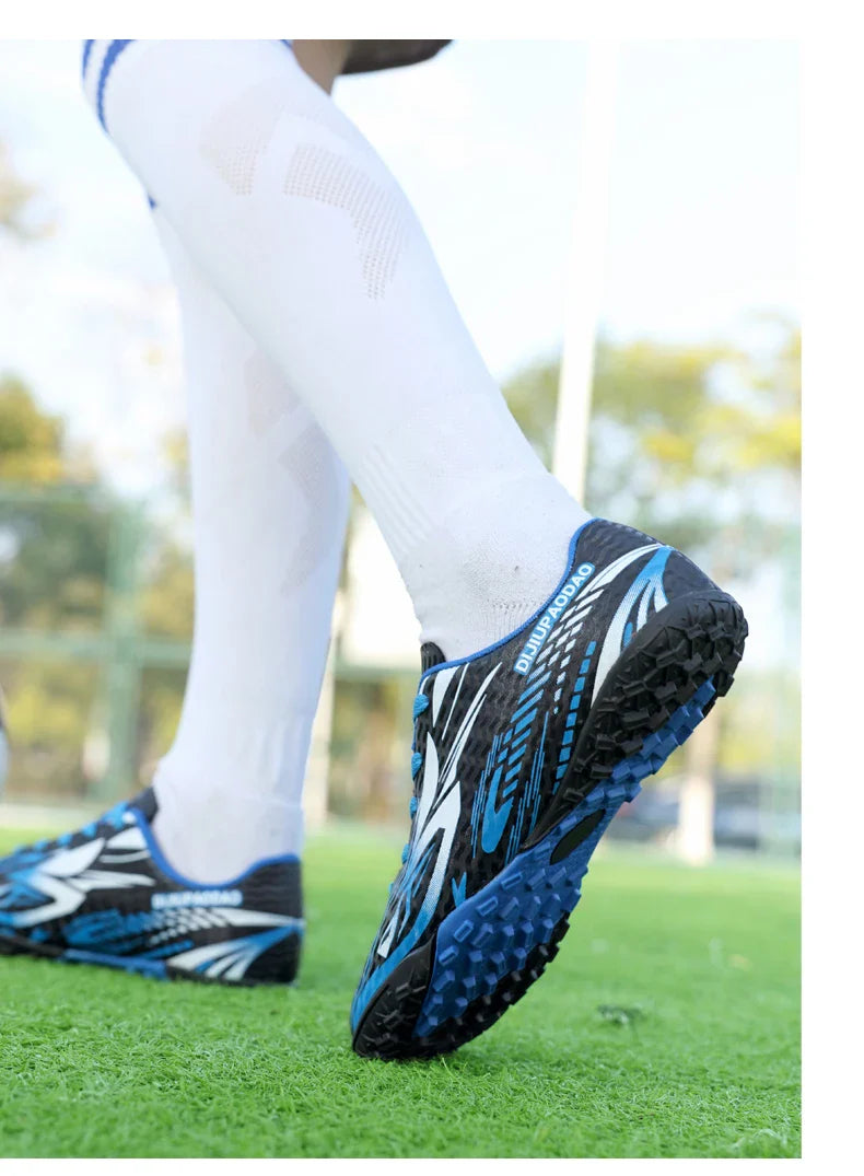 Outdoor Children's Football Shoes Low-cut Kids Soccer Shoes Sports Shoes Comfy Non-Slip Training Shoes For Boys Futsal Sneakers