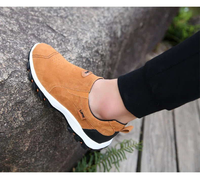 Casual Men's Sports Shoes Outdoor Walking Loafers Comfortable Shoes Fashionable and Lightweight Plus Size 38-50