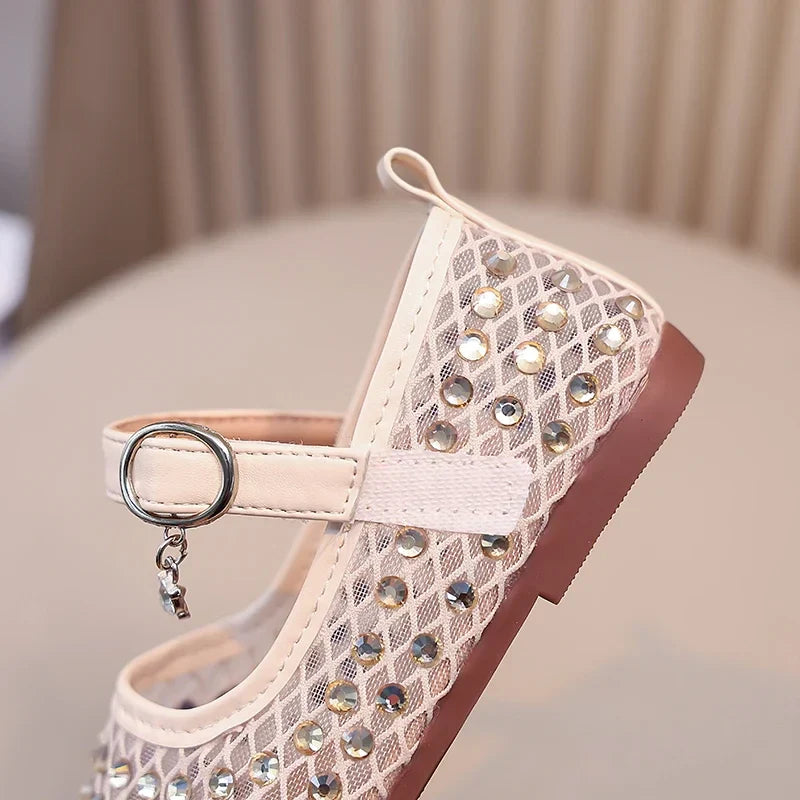 Summer Quick-Dry Mesh Kids Sandals for Girls Witn Sparkly Sequins Non-Slip Sole Cuts-outs Toddler Flats Beach Shoes Daily Wear