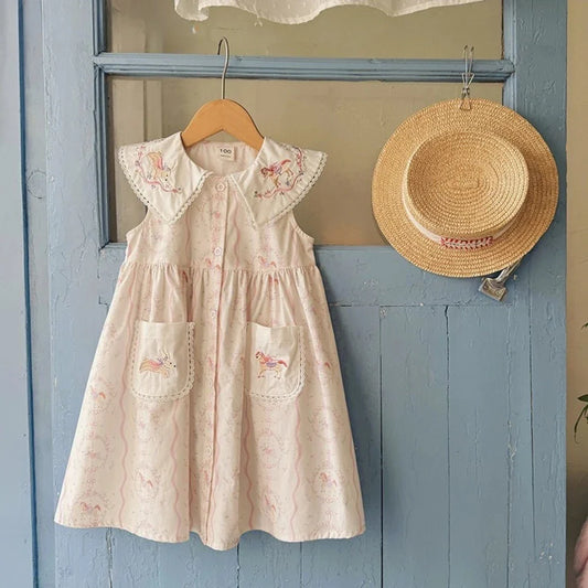 Nova Roupa de Verão para Meninas de 2 a 7 Anos Versão Coreana Vestido Estampado sem Mangas com Gola Polo e Bordado de Pônei Moda Diária