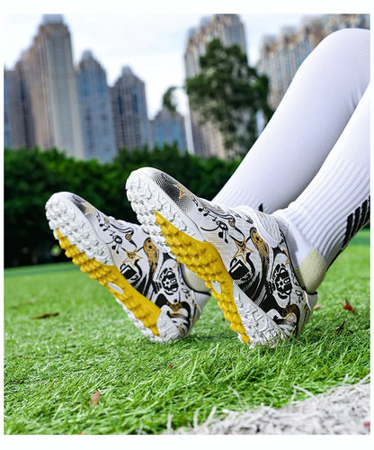 New Youth Soccer Shoes Kids Football Boots Professional Training Non-Slip Indoor Outdoor Futsal Cleats Sneakers Breathable 28-39