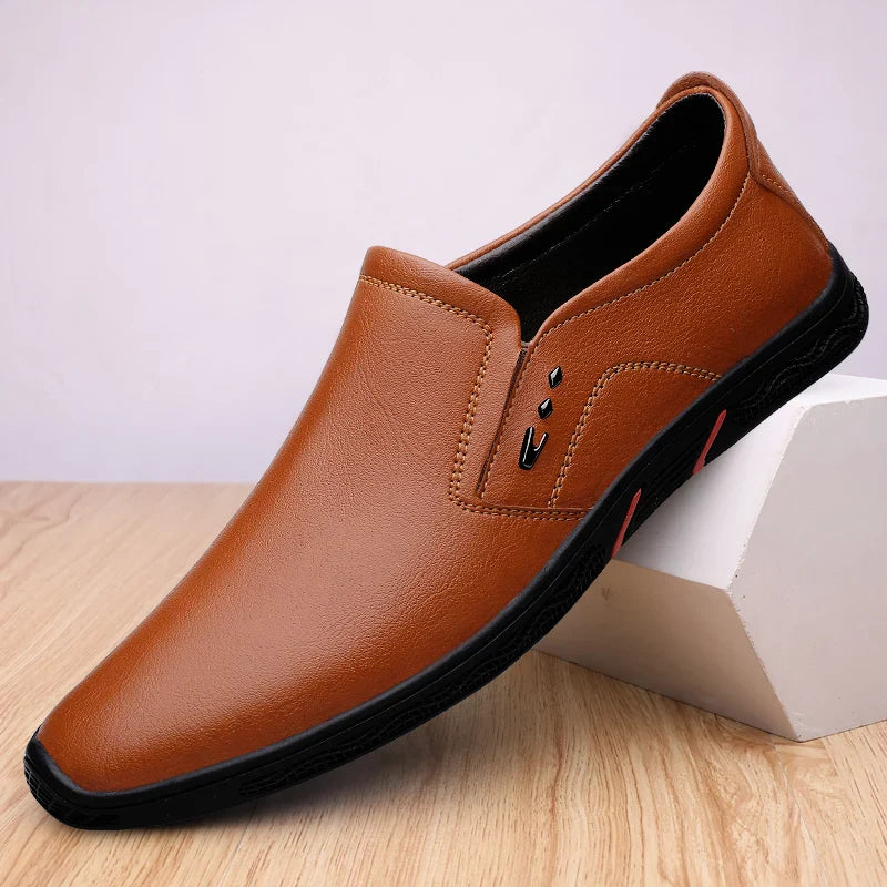 Leather Men Casual Shoes Breathable Soft Sole Office Loafers Shoes Men Designer Shoes