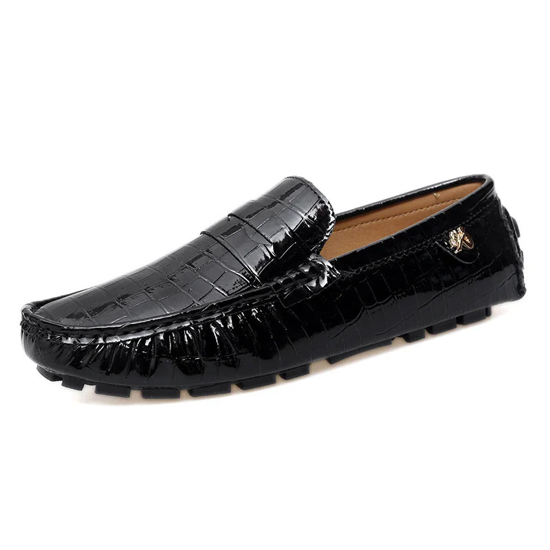 Patent Leather Beanie Shoes for Men 2025 New Spring and Summer Large Size Patent Leather Casual British Leather Shoes for Women Slip-On Slip-On Shoes
